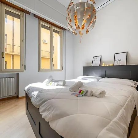 Apartment Duomo Delizioso Nel Cuore Di Modena