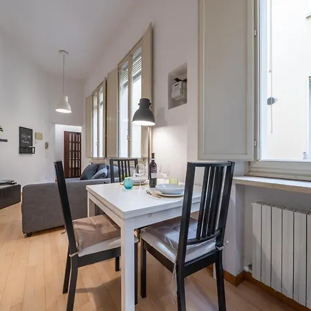 Duomo Delizioso Nel Cuore Di Apartment